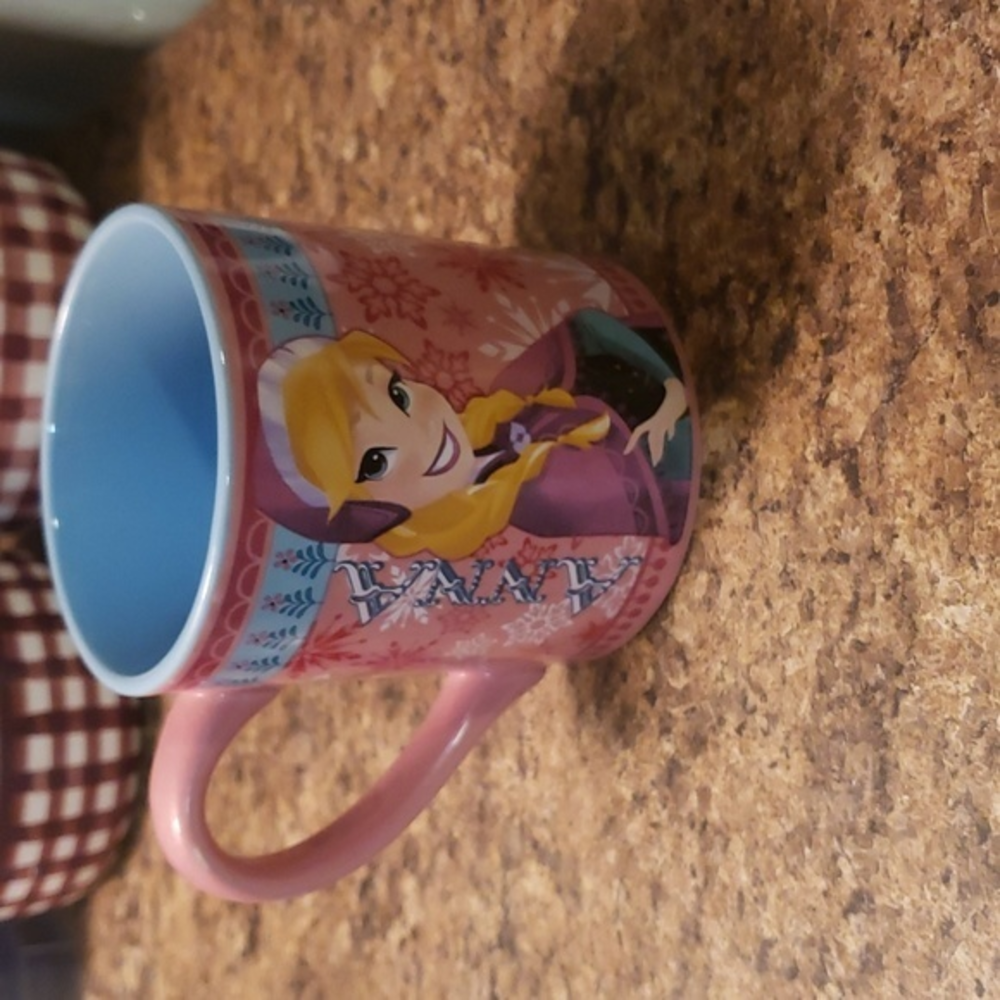 Disney FROZEN Large 14 oz. Pink Anna Character Ceramic Coffee Mug